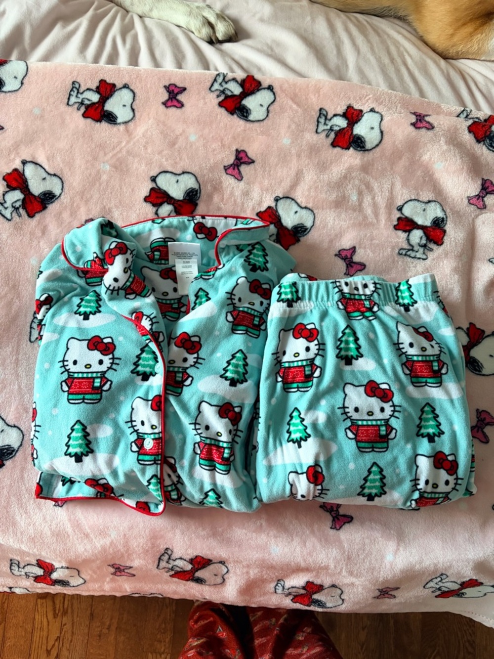 Sanrio Hello Kitty Light Aqua Holiday Pajama Set